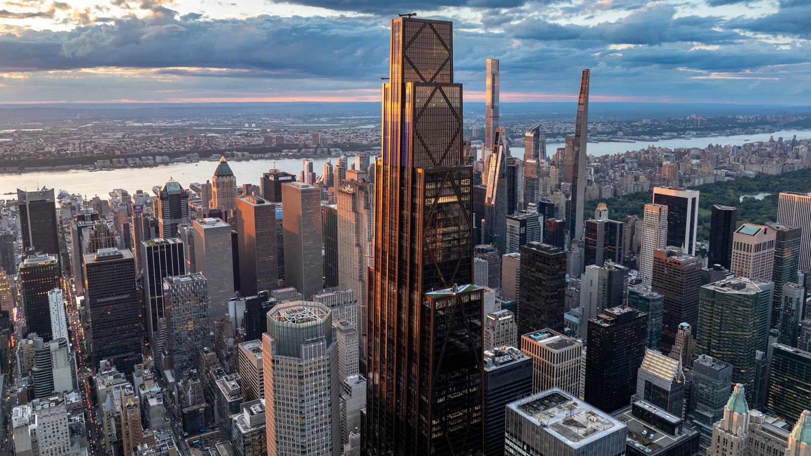 J.P. Morgan opens new 60-story headquarters in New York